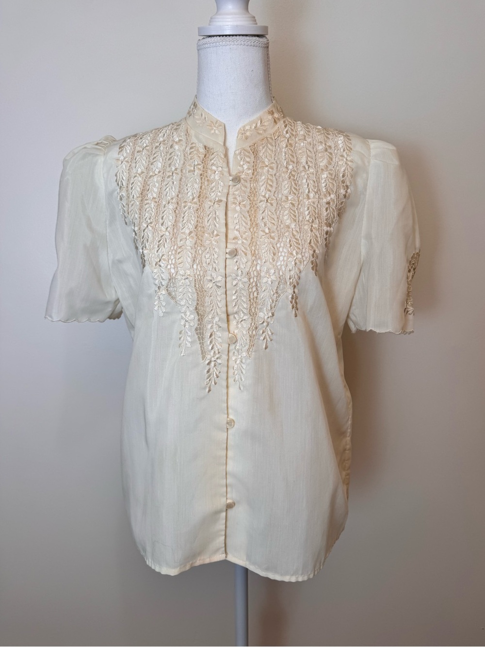Vintage Filipino Embroidered Blouse Ivory Baro Piña Abaca Style
